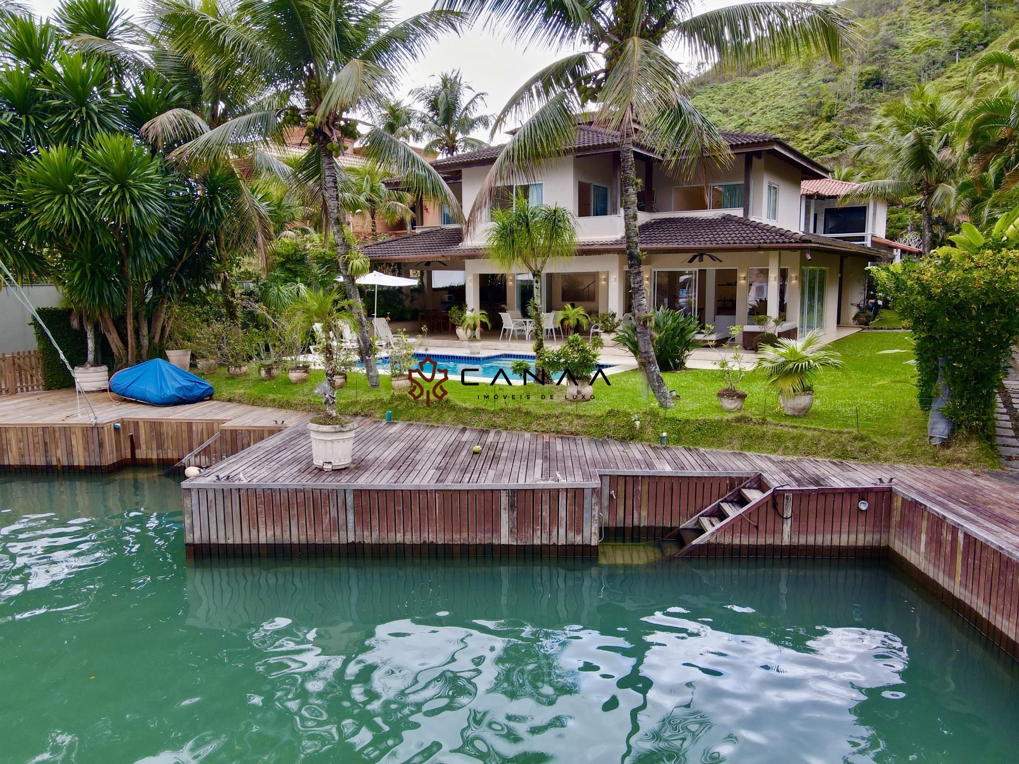 Casa de Condomínio à venda com 6 quartos, 400m² - Foto 47