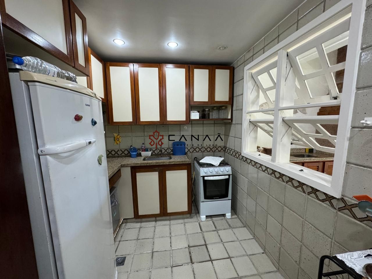 Casa de Condomínio à venda com 5 quartos, 300m² - Foto 30