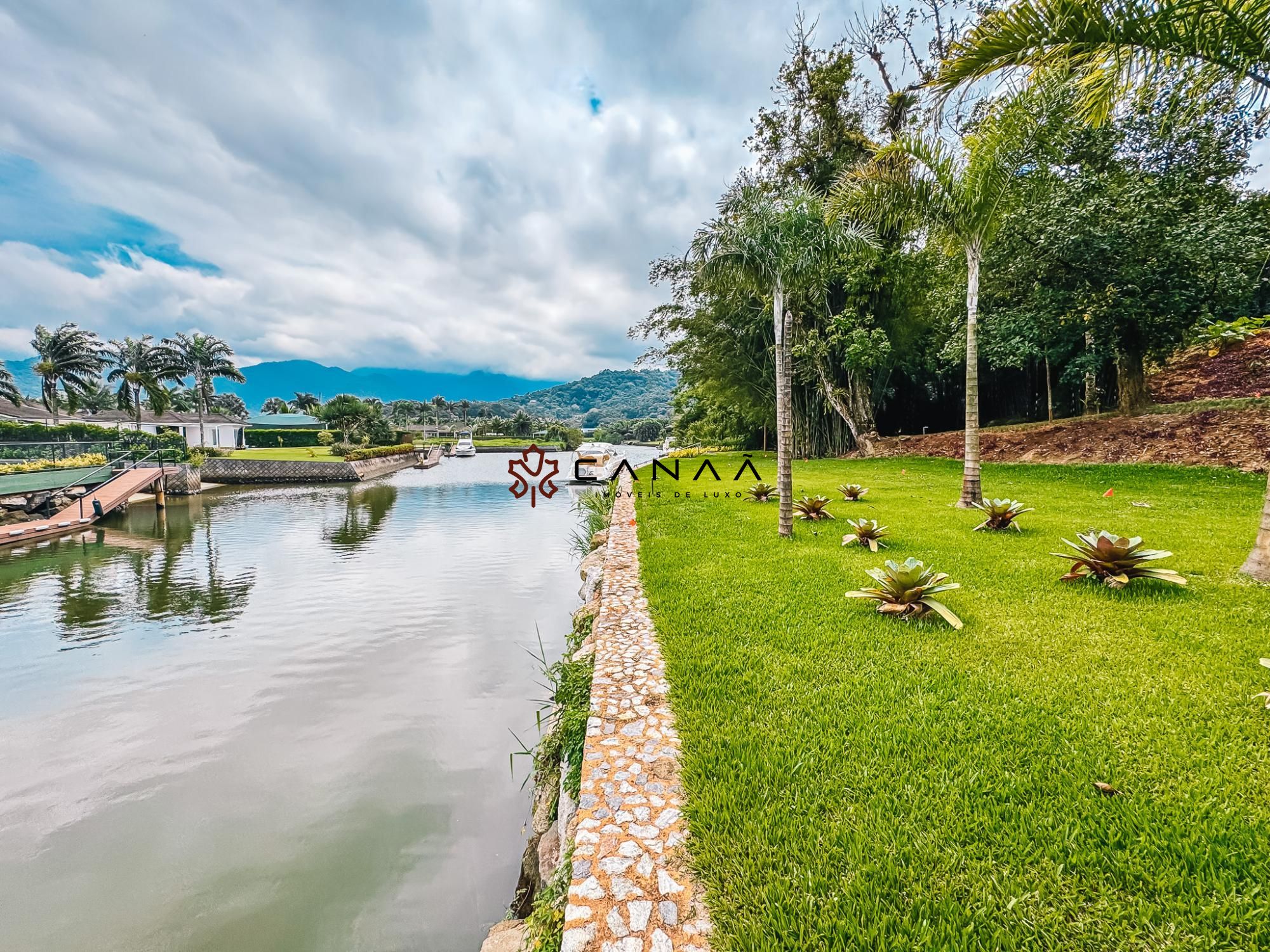 Casa de Condomínio à venda com 6 quartos, 1000m² - Foto 5