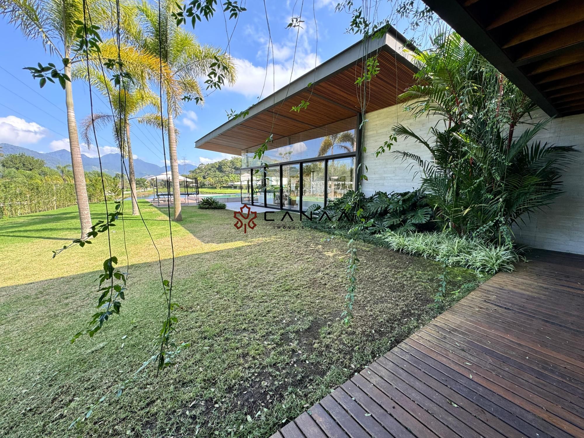 Casa de Condomínio à venda com 6 quartos, 1286m² - Foto 2