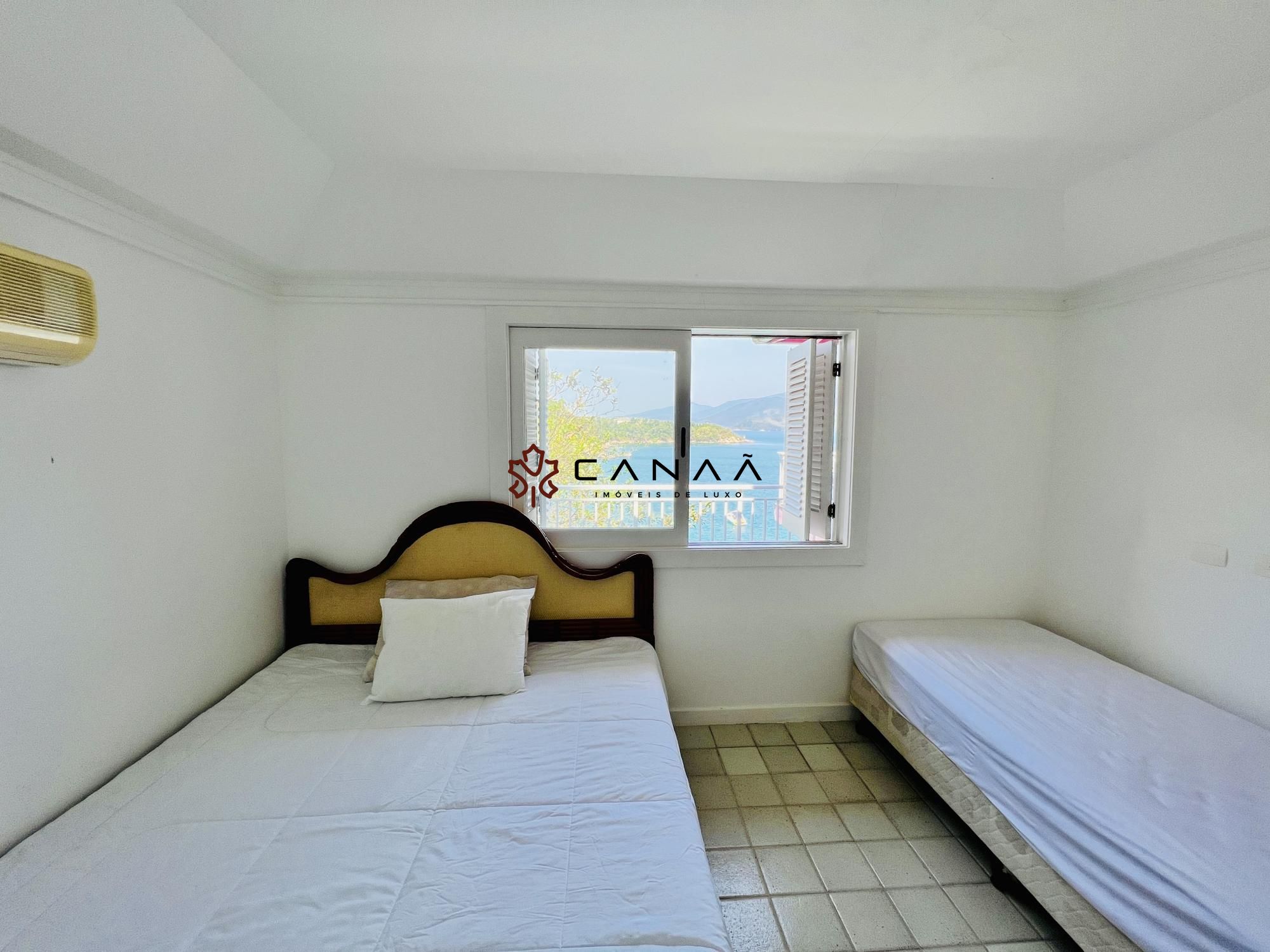 Casa de Condomínio à venda com 4 quartos, 400m² - Foto 35