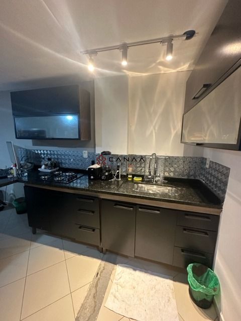 Apartamento à venda com 2 quartos, 75m² - Foto 5