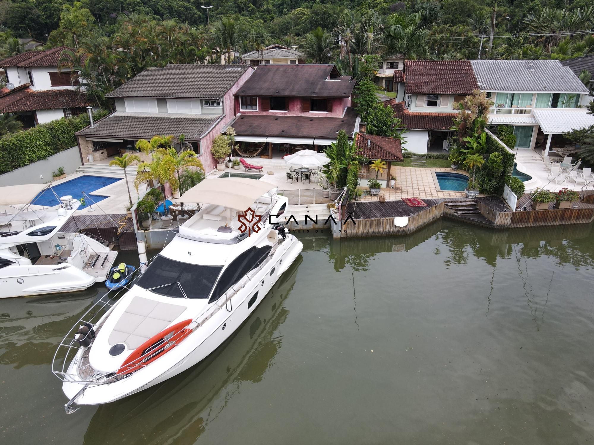 Casa de Condomínio à venda com 5 quartos, 400m² - Foto 54