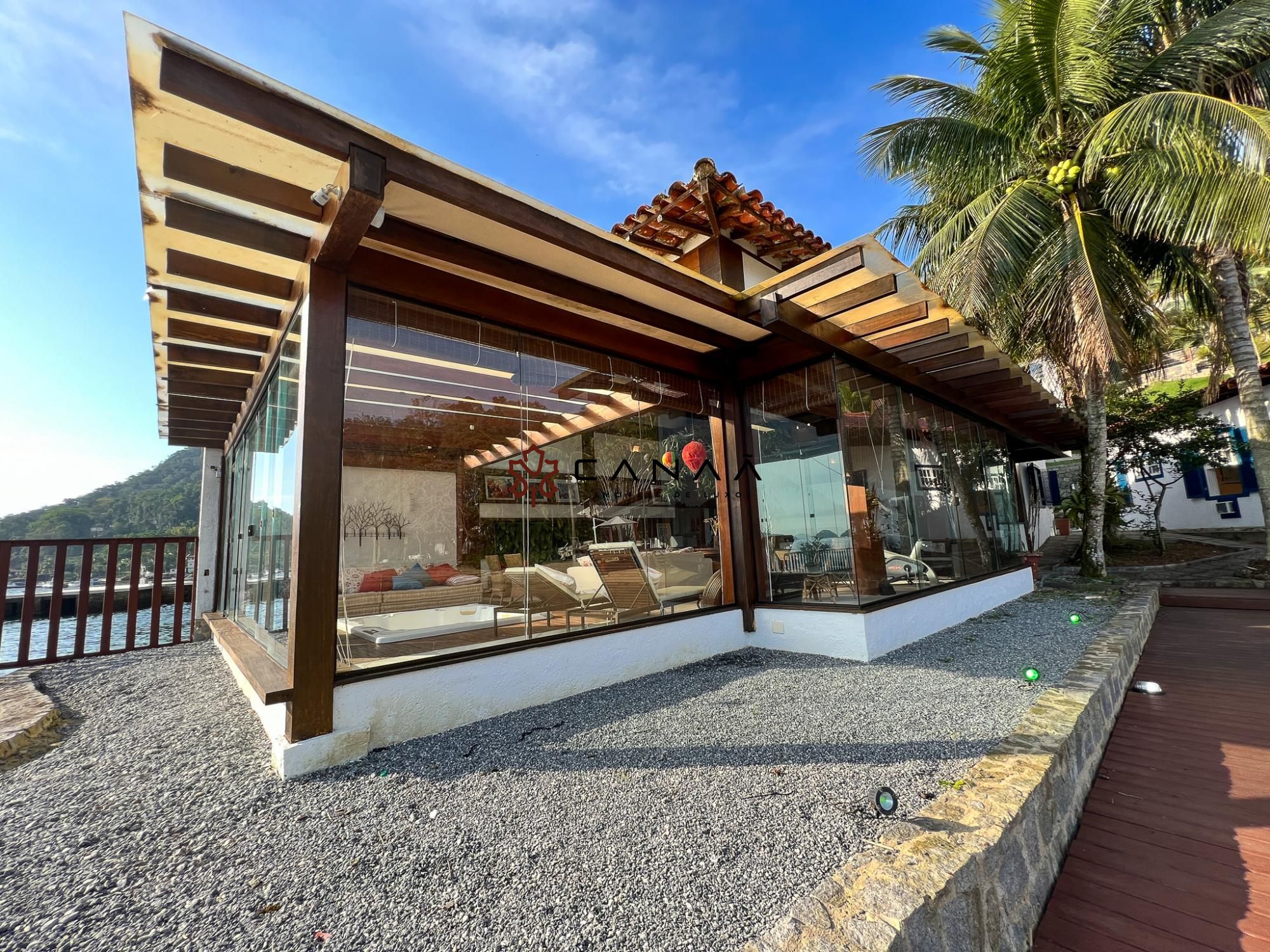 Casa à venda com 8 quartos, 386m² - Foto 69