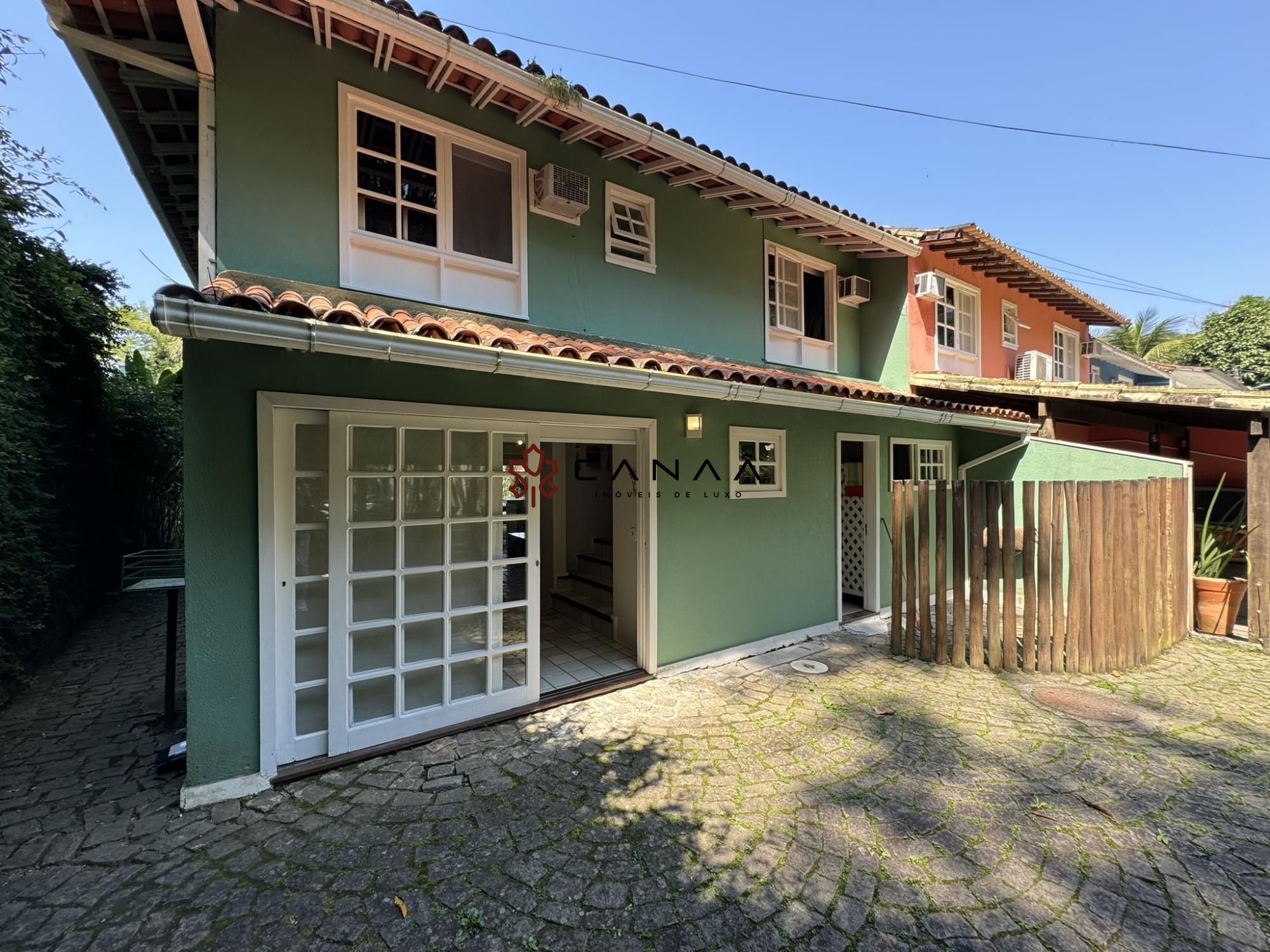 Casa de Condomínio à venda e temporada com 4 quartos, 300m² - Foto 7