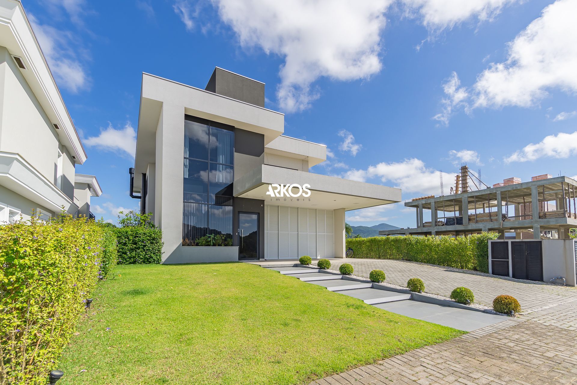 Casa de Condomínio, 4 quartos - Foto 1