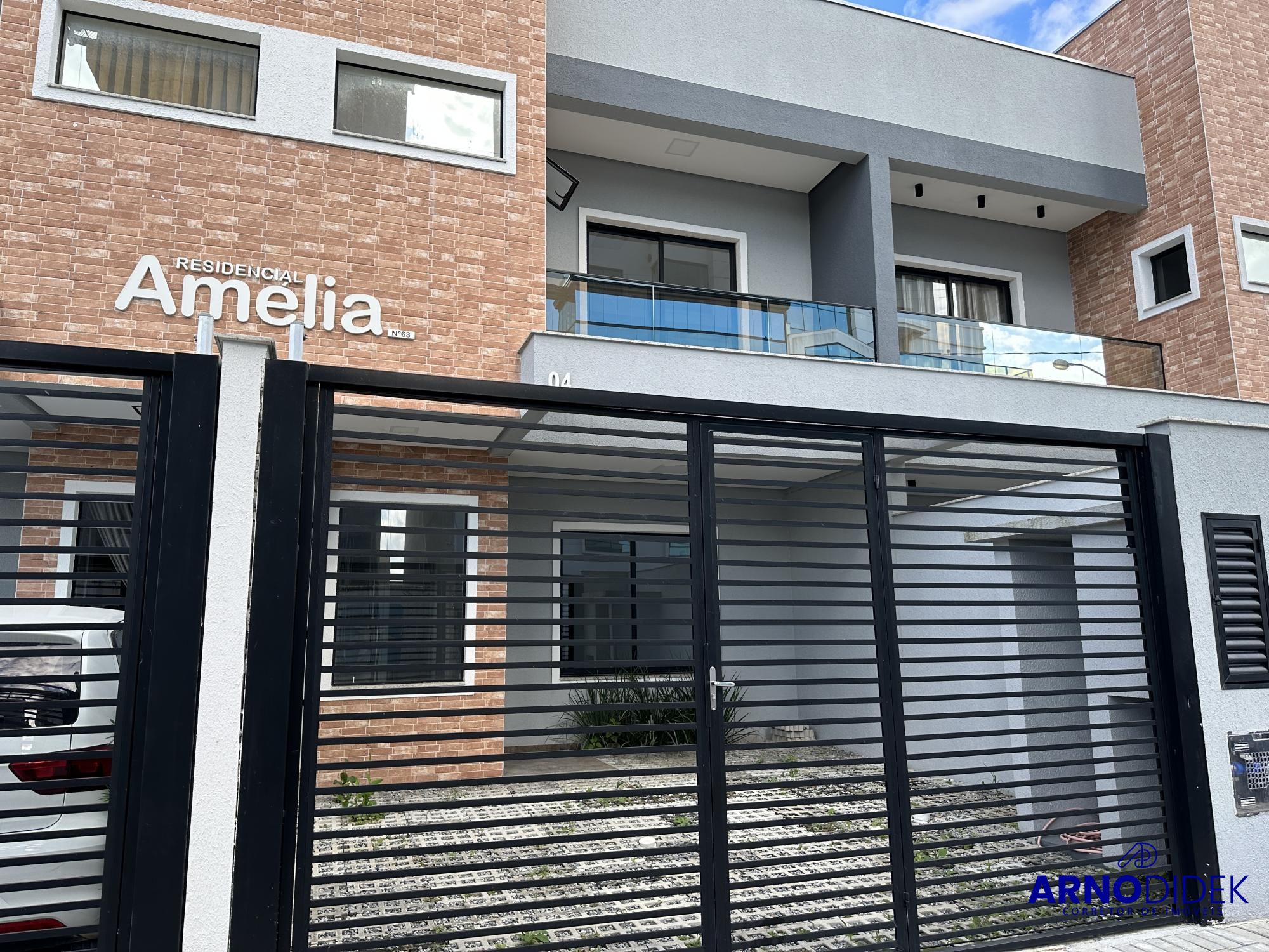 Casa à venda com 3 quartos, 107m² - Foto 2