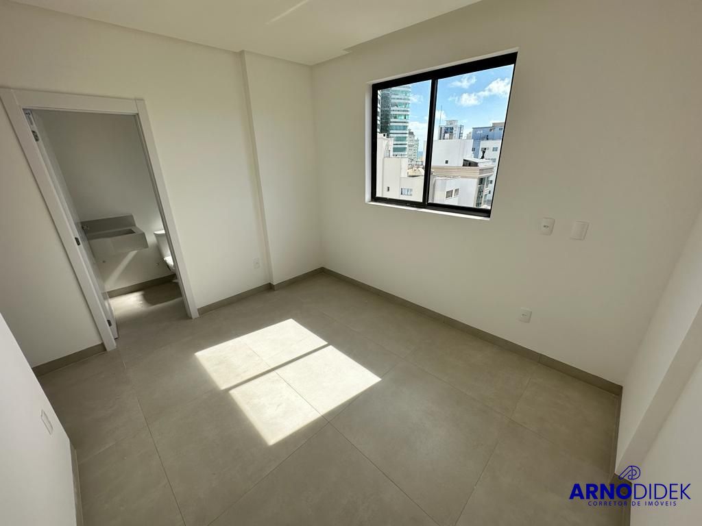 Apartamento à venda com 3 quartos, 110m² - Foto 23