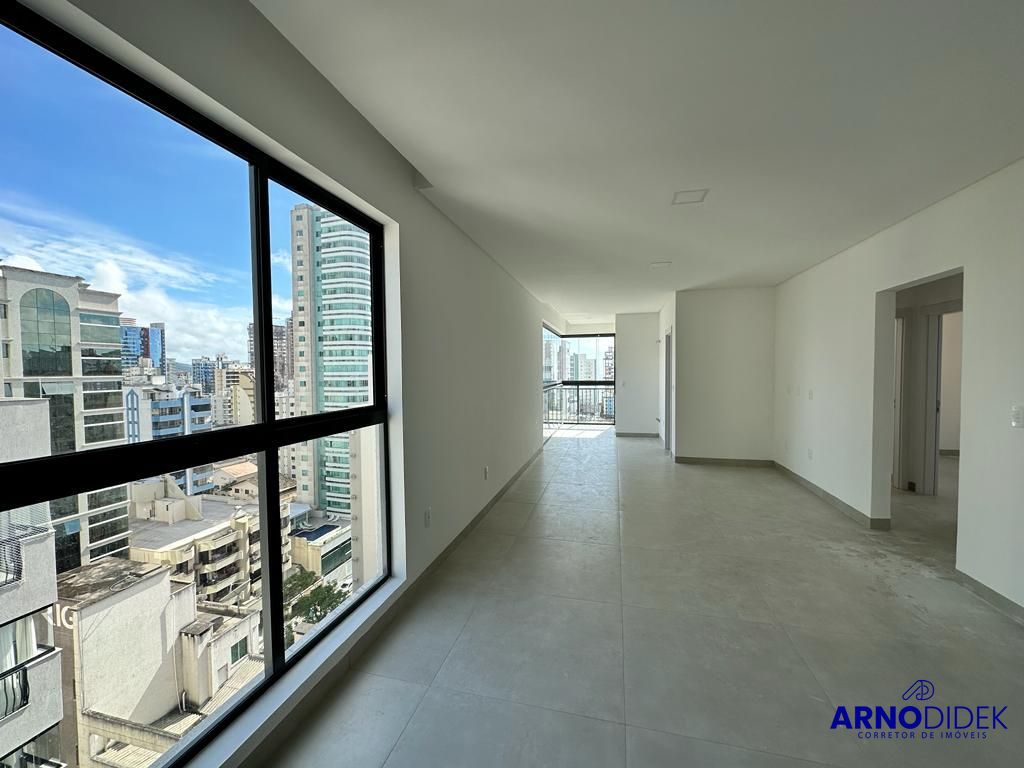 Apartamento à venda com 3 quartos, 110m² - Foto 11