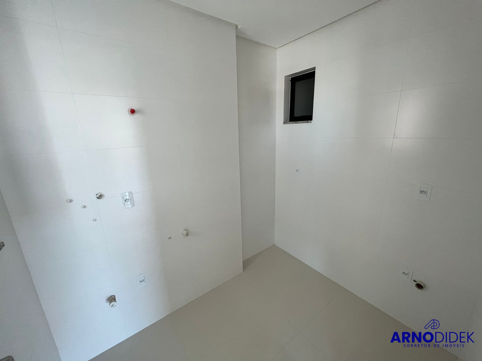 Apartamento à venda com 4 quartos, 200m² - Foto 10