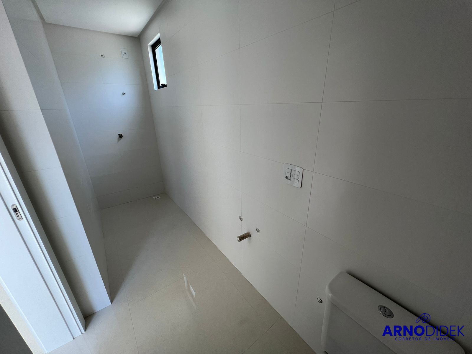 Apartamento à venda com 4 quartos, 200m² - Foto 17