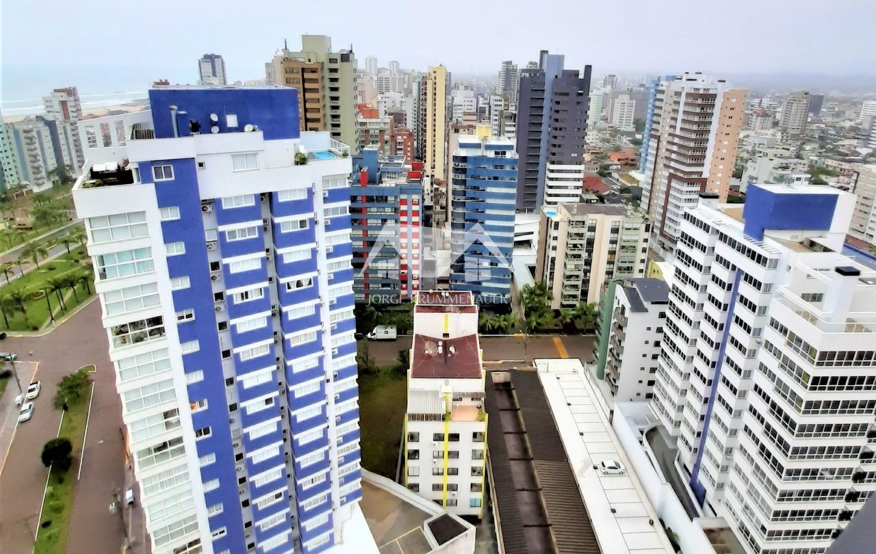 Cobertura à venda com 3 quartos, 200m² - Foto 7