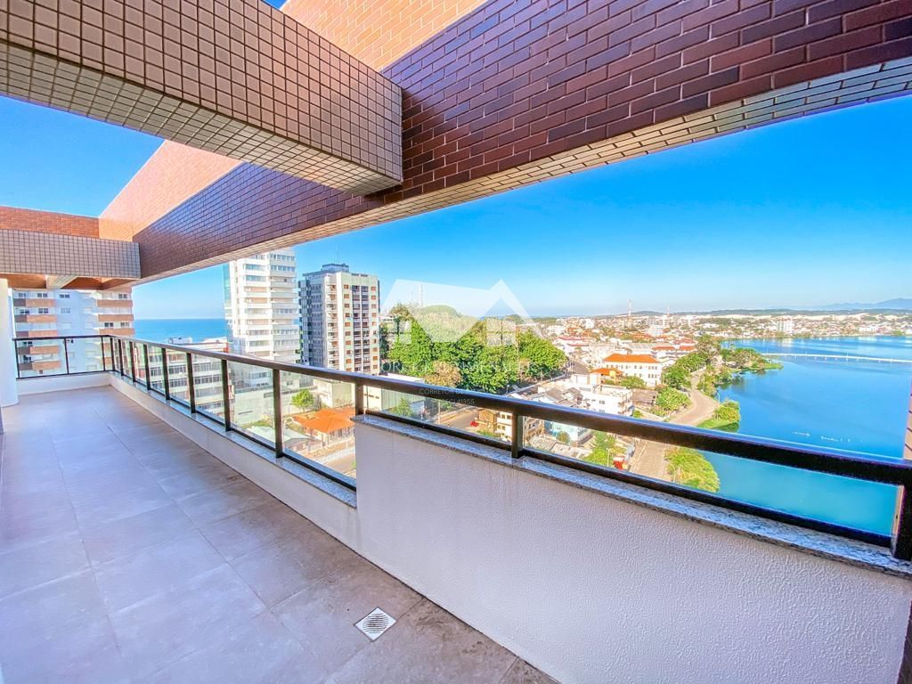 Cobertura, 3 quartos, 236 m² - Foto 4