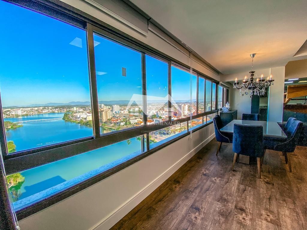 Cobertura, 3 quartos, 236 m² - Foto 1