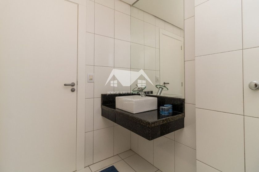 Apartamento à venda com 2 quartos, 103m² - Foto 4