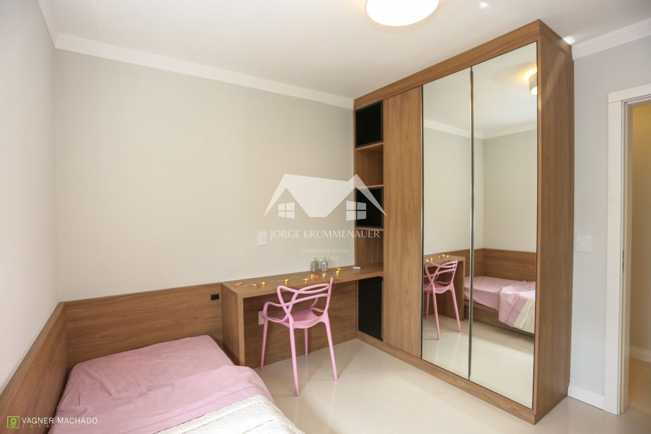 Apartamento à venda com 3 quartos, 125m² - Foto 2