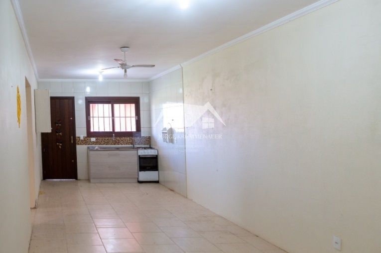 Casa à venda com 2 quartos, 100m² - Foto 4