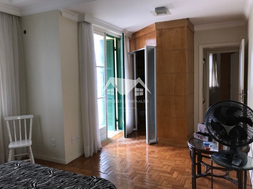 Apartamento à venda com 3 quartos, 140m² - Foto 27