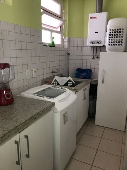 Apartamento à venda com 3 quartos, 140m² - Foto 6