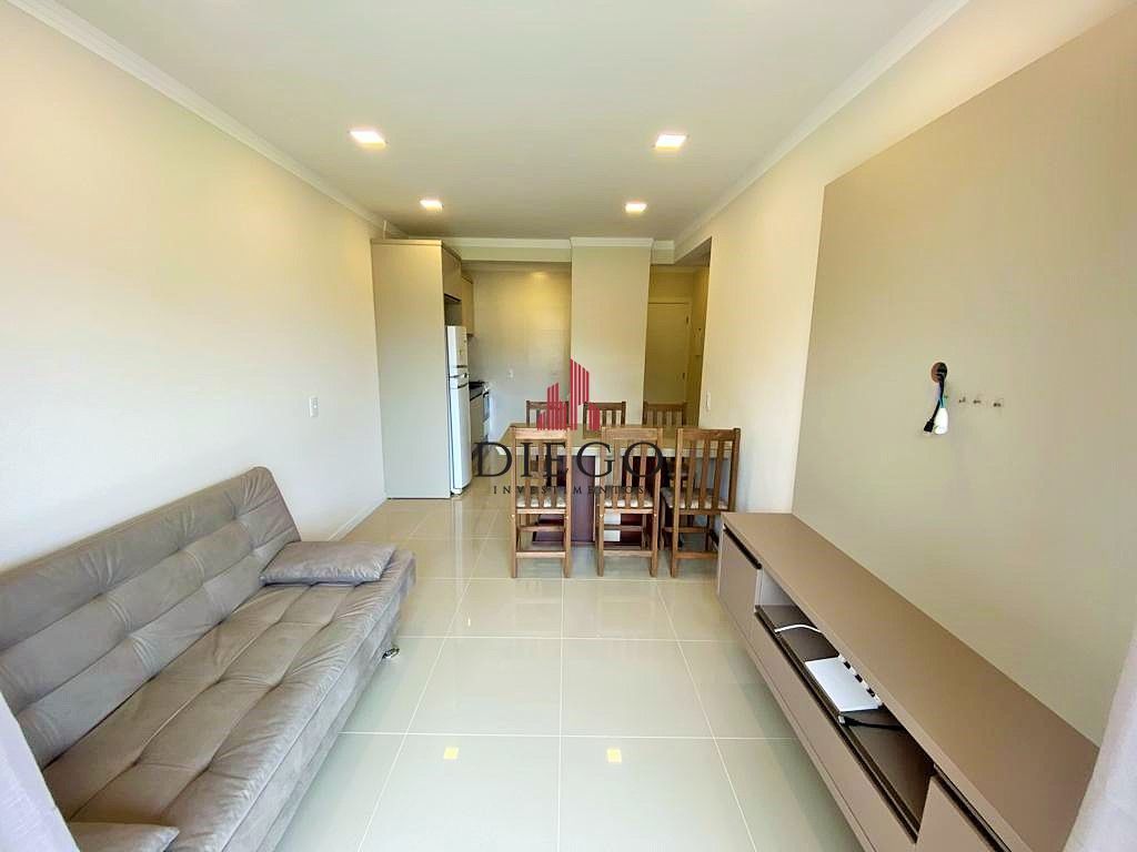 Apartamento à venda com 2 quartos, 71m² - Foto 2