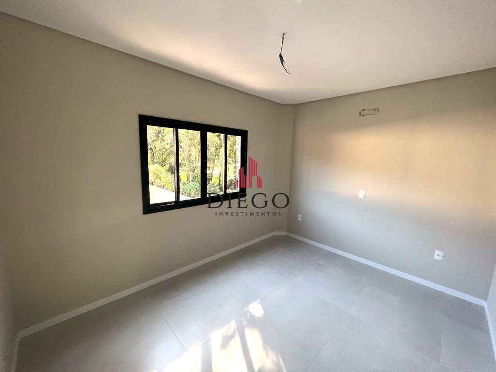 Casa à venda com 2 quartos, 90m² - Foto 11