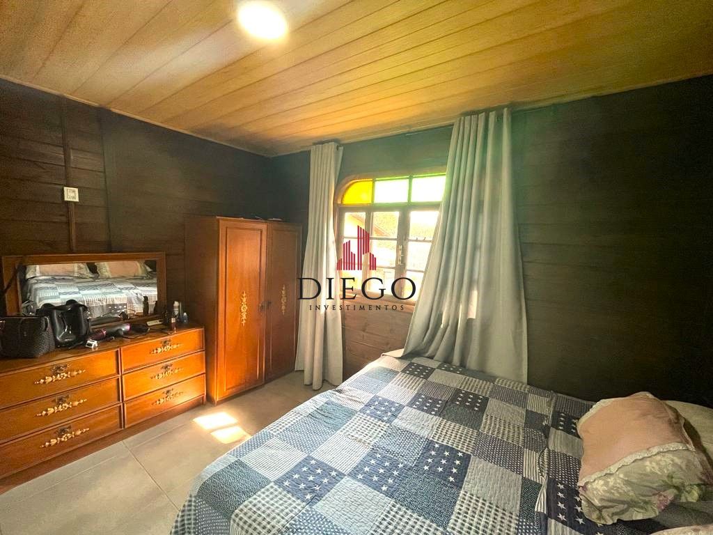 Casa à venda com 2 quartos, 130m² - Foto 11