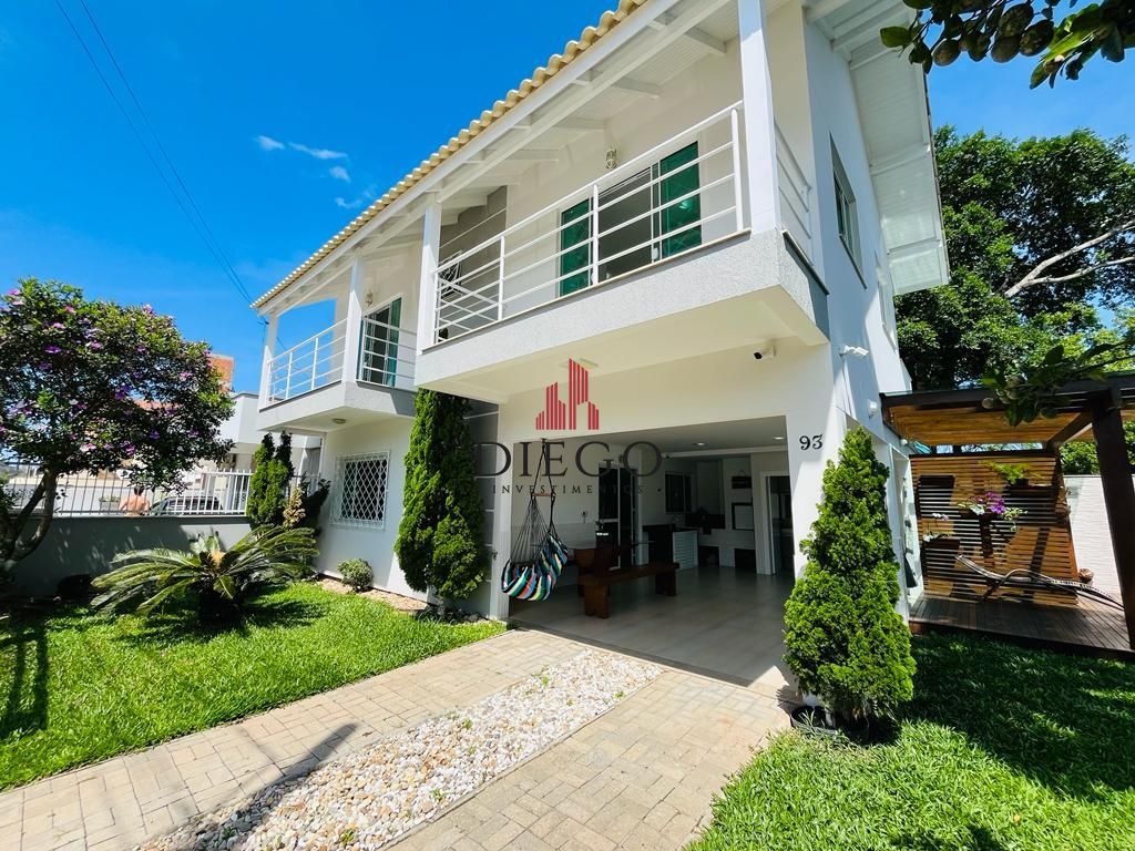 Casa à venda com 3 quartos, 157m² - Foto 2