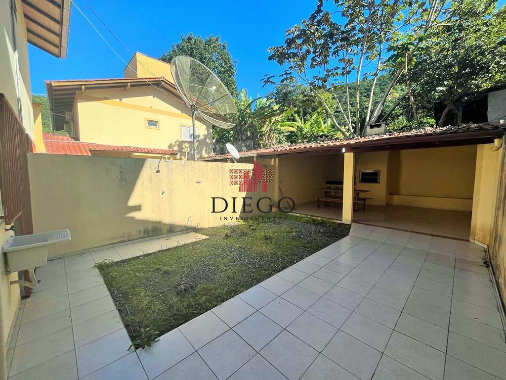 Casa à venda com 3 quartos, 120m² - Foto 14