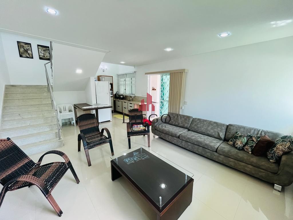 Casa à venda com 3 quartos, 157m² - Foto 8