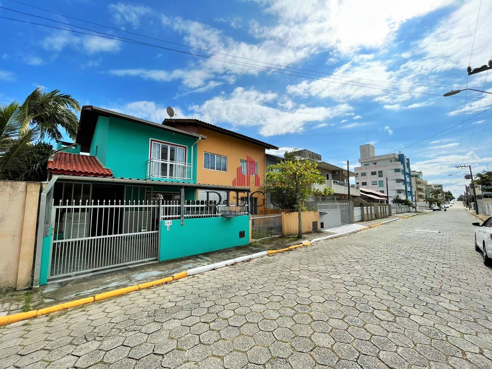 Casa  venda  no Bombas - Bombinhas, SC. Imveis