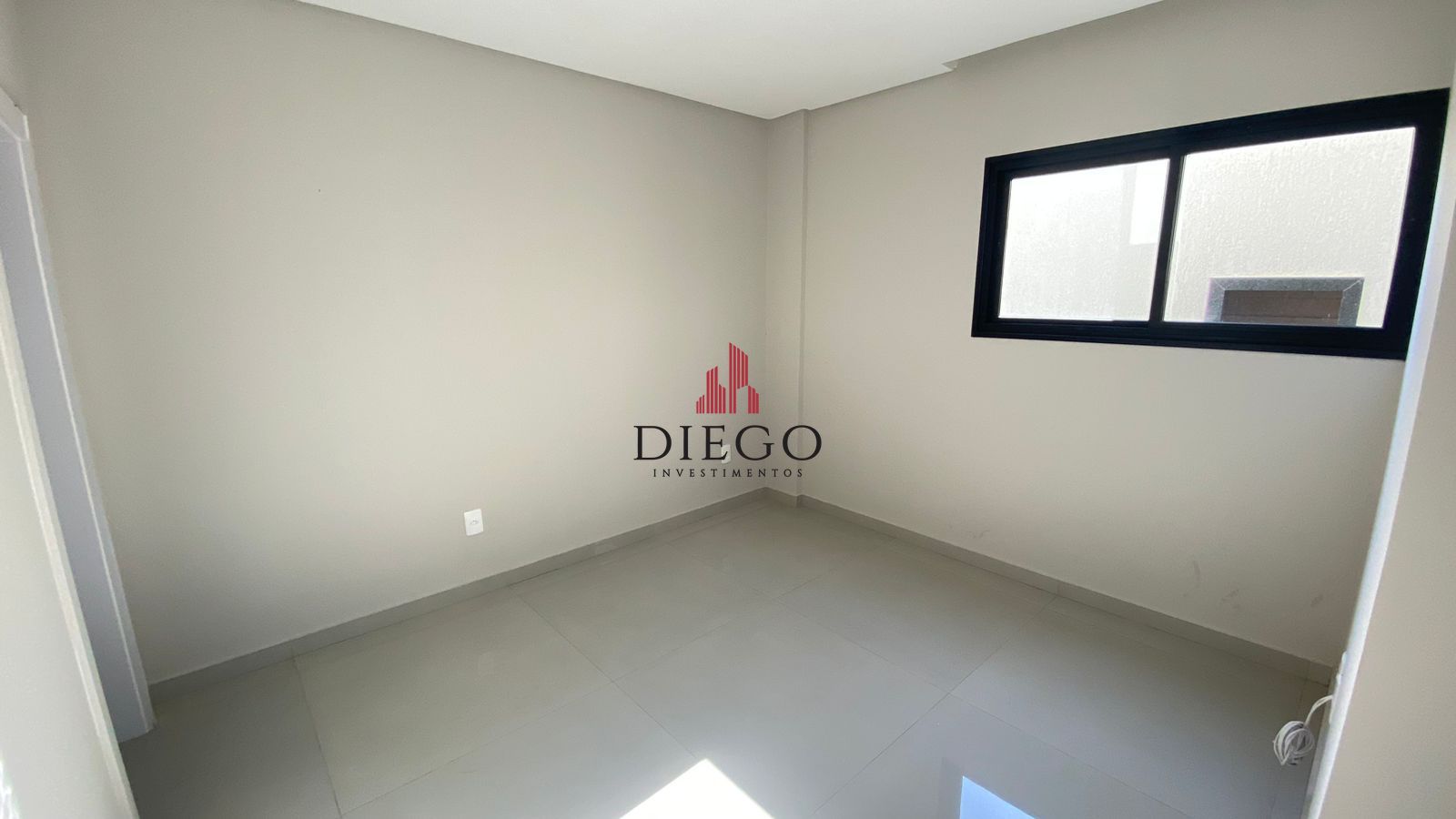 Apartamento à venda com 2 quartos, 70m² - Foto 13