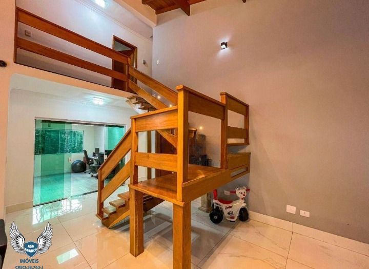 Casa à venda e aluguel com 4 quartos, 1000m² - Foto 19