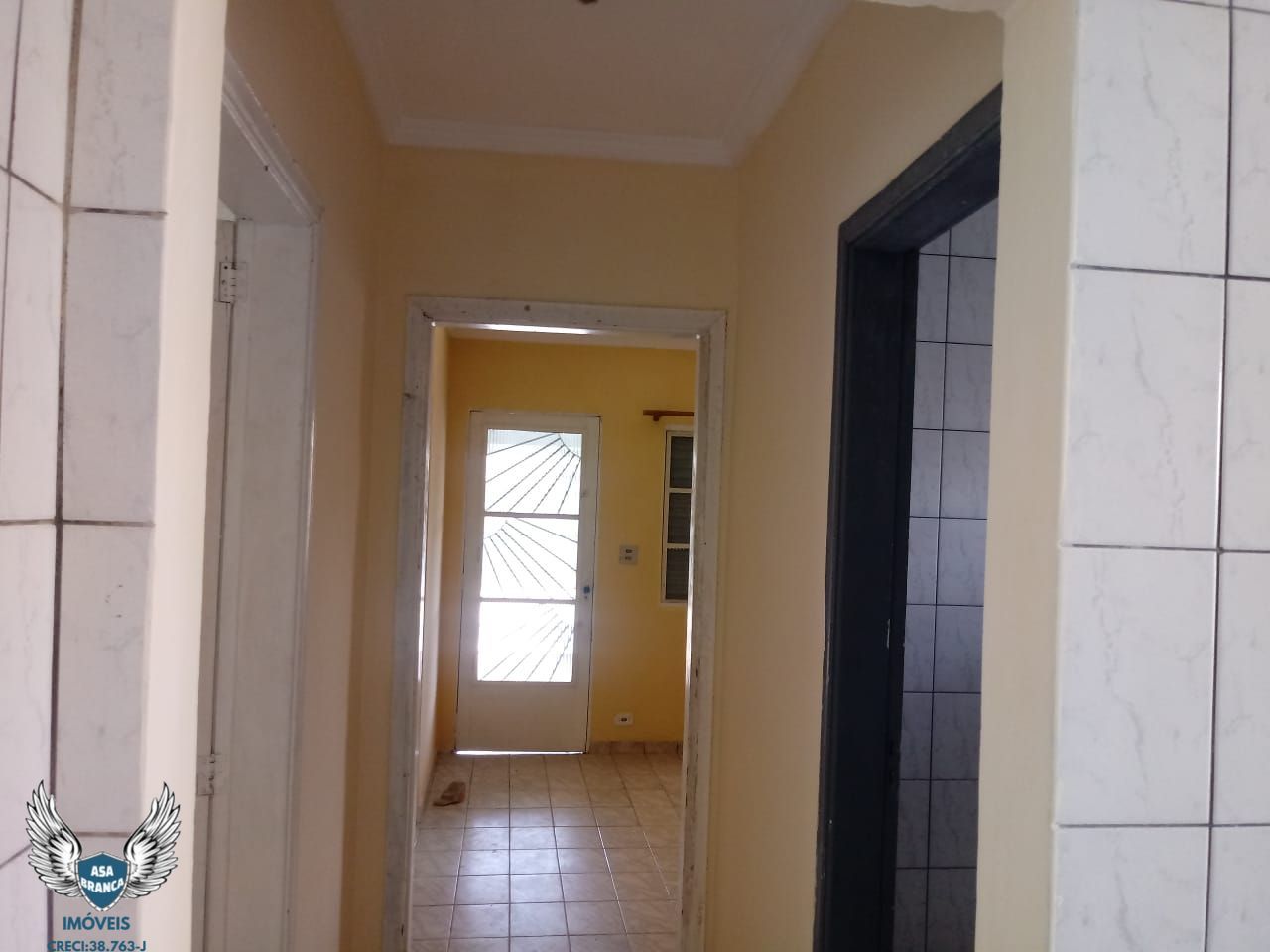 Casa à venda com 3 quartos, 270m² - Foto 3