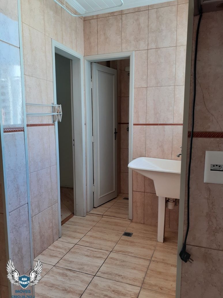 Apartamento à venda com 3 quartos, 119m² - Foto 17