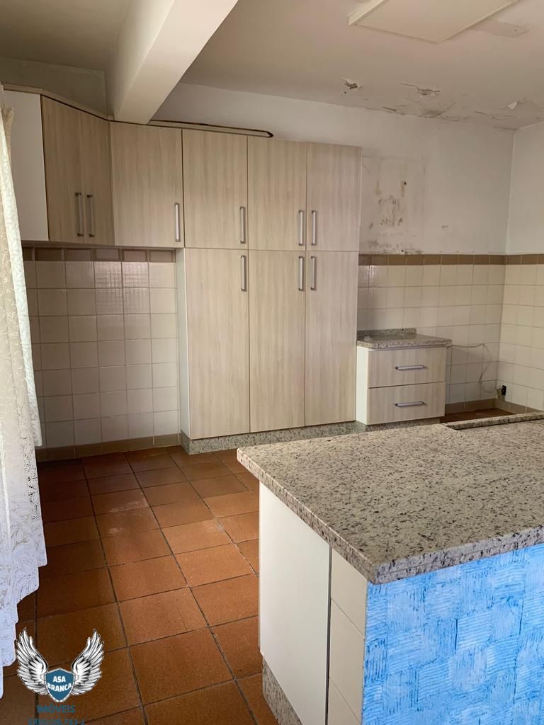 Casa à venda com 2 quartos, 384m² - Foto 16