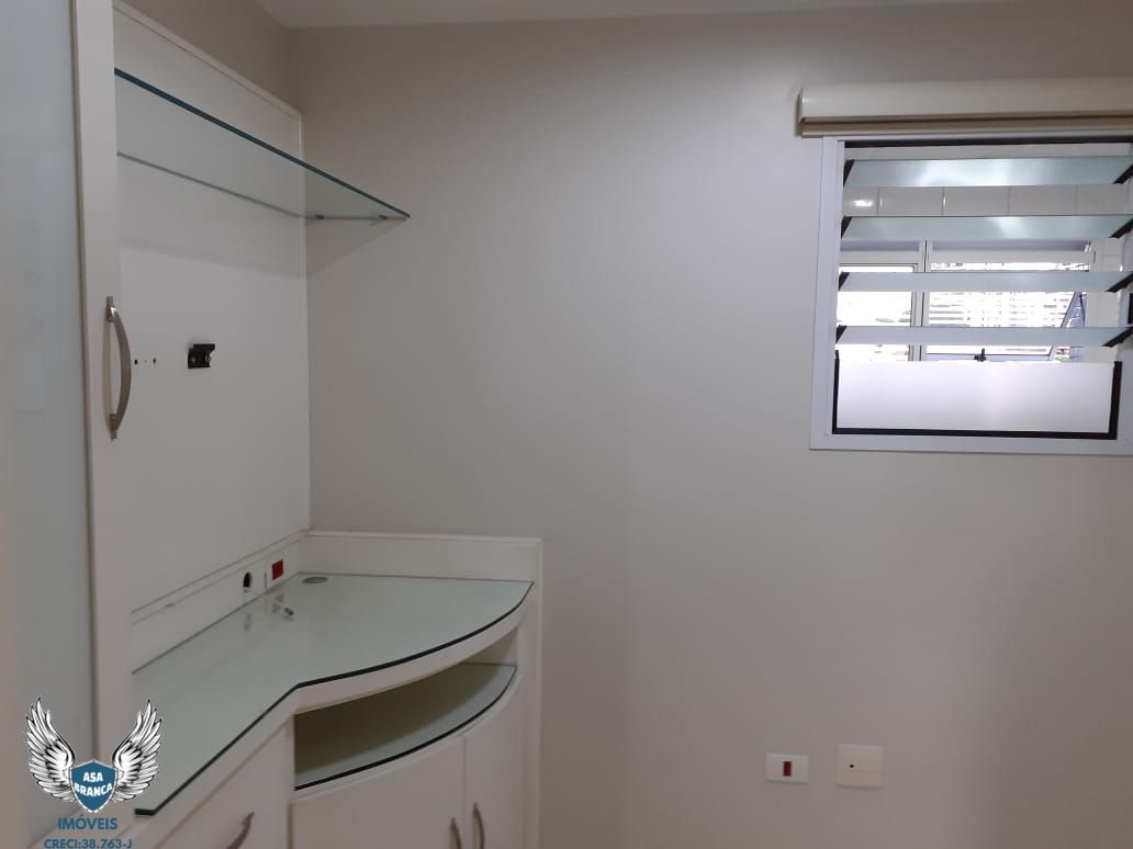 Apartamento à venda com 3 quartos, 150m² - Foto 17