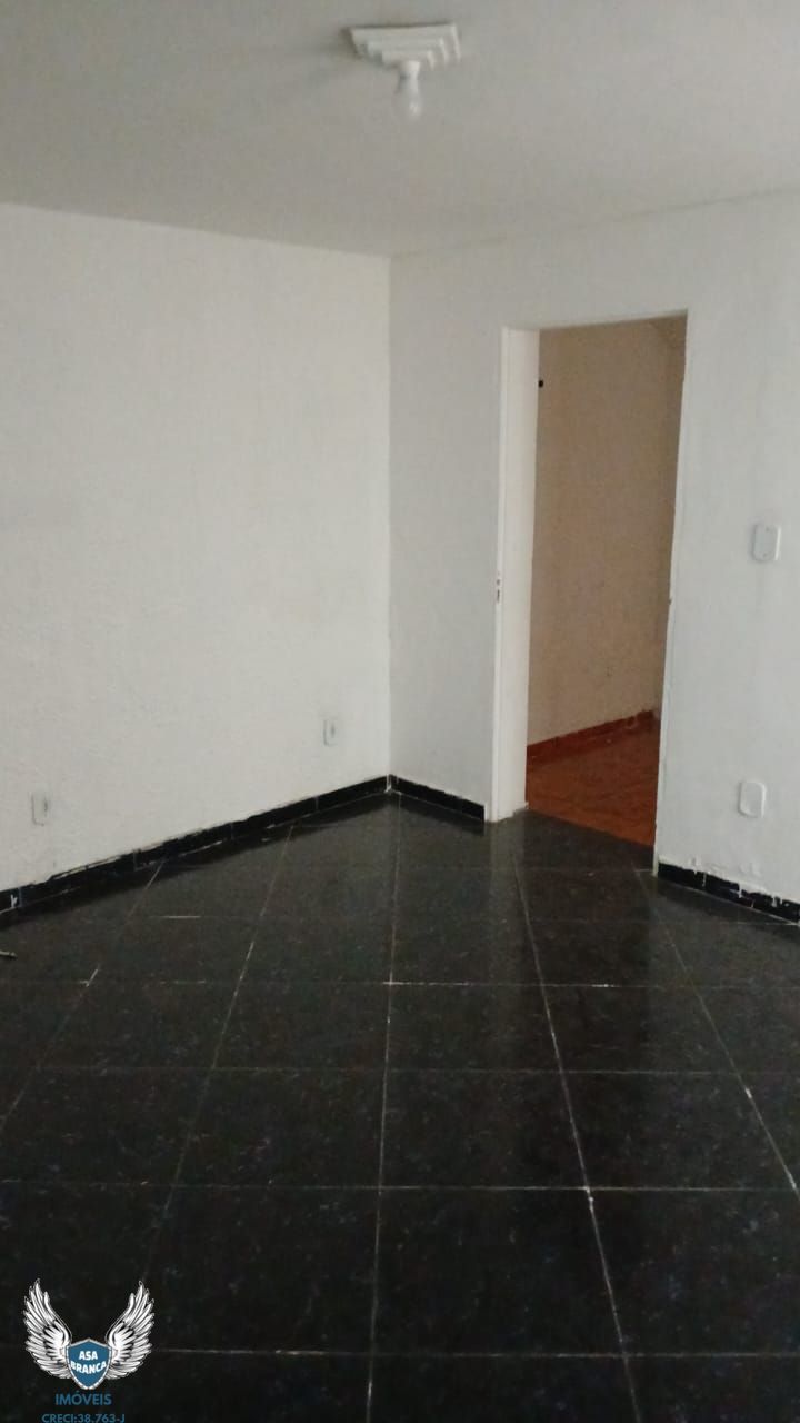 Casa para alugar com 1 quarto, 60m² - Foto 9