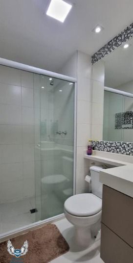 Apartamento à venda com 2 quartos, 65m² - Foto 11