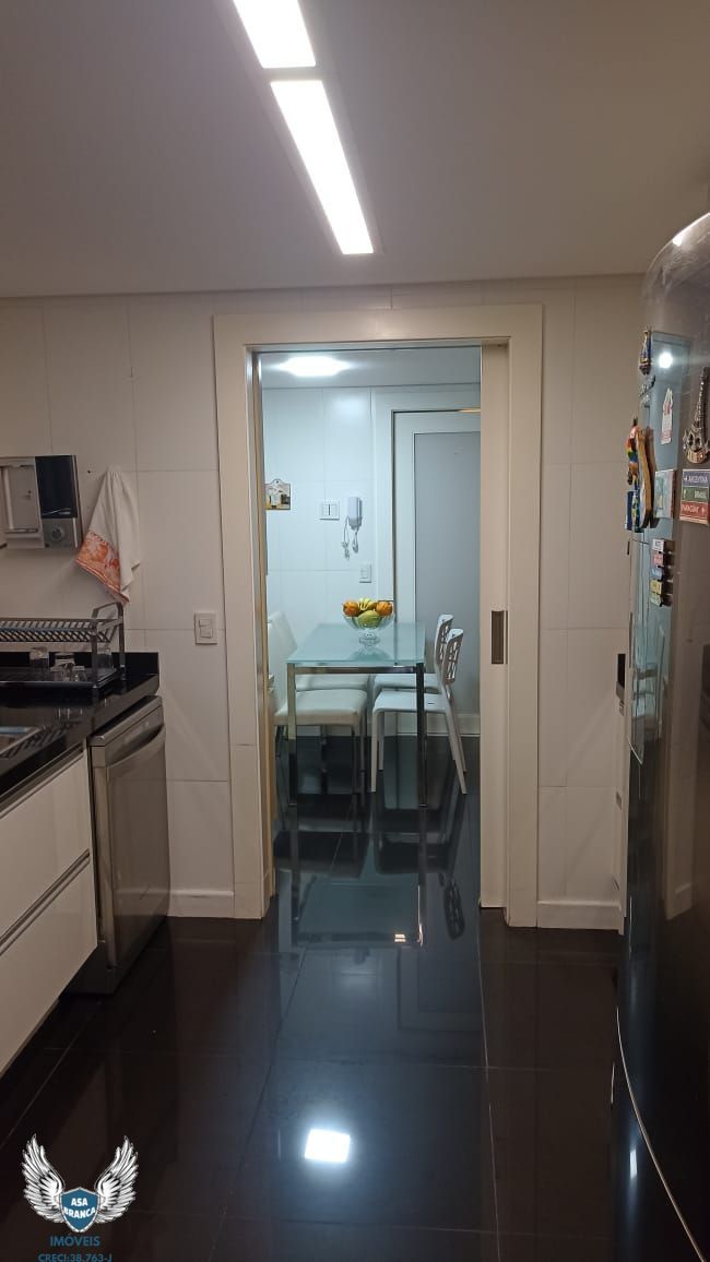 Apartamento à venda com 4 quartos, 268m² - Foto 23