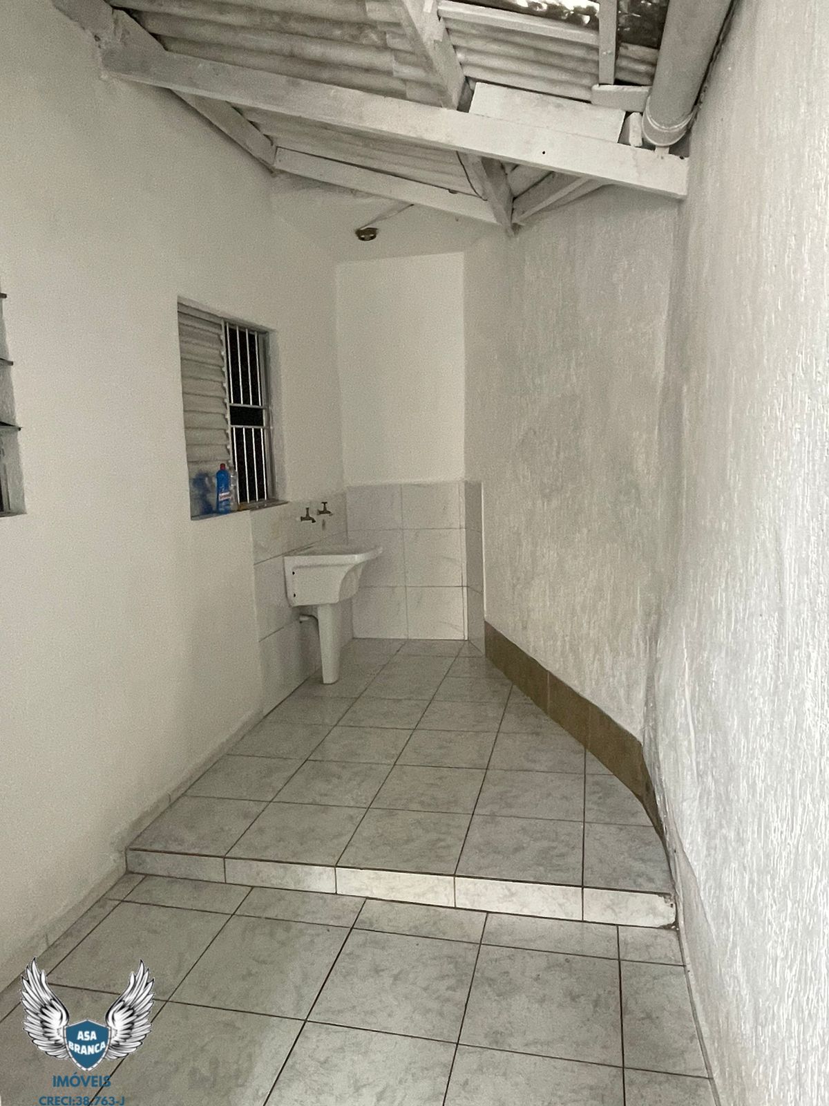 Casa à venda com 2 quartos, 50m² - Foto 28