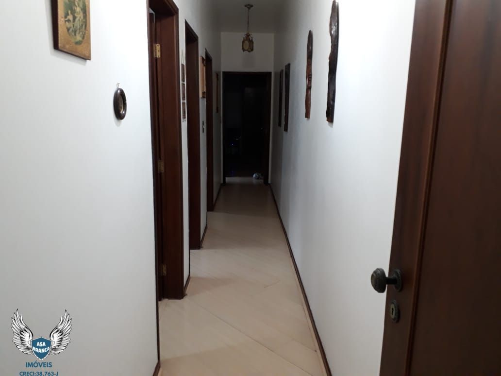 Casa à venda com 3 quartos, 380m² - Foto 21