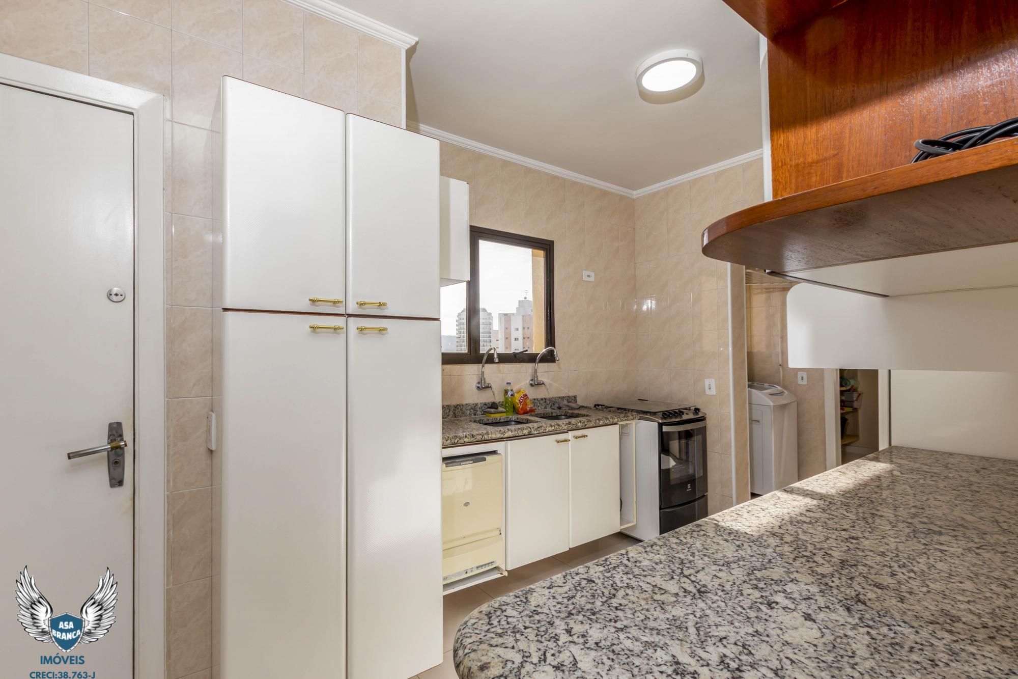 Apartamento à venda com 2 quartos, 104m² - Foto 17