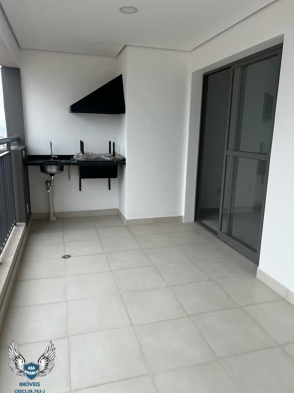 Apartamento à venda com 3 quartos, 84m² - Foto 2