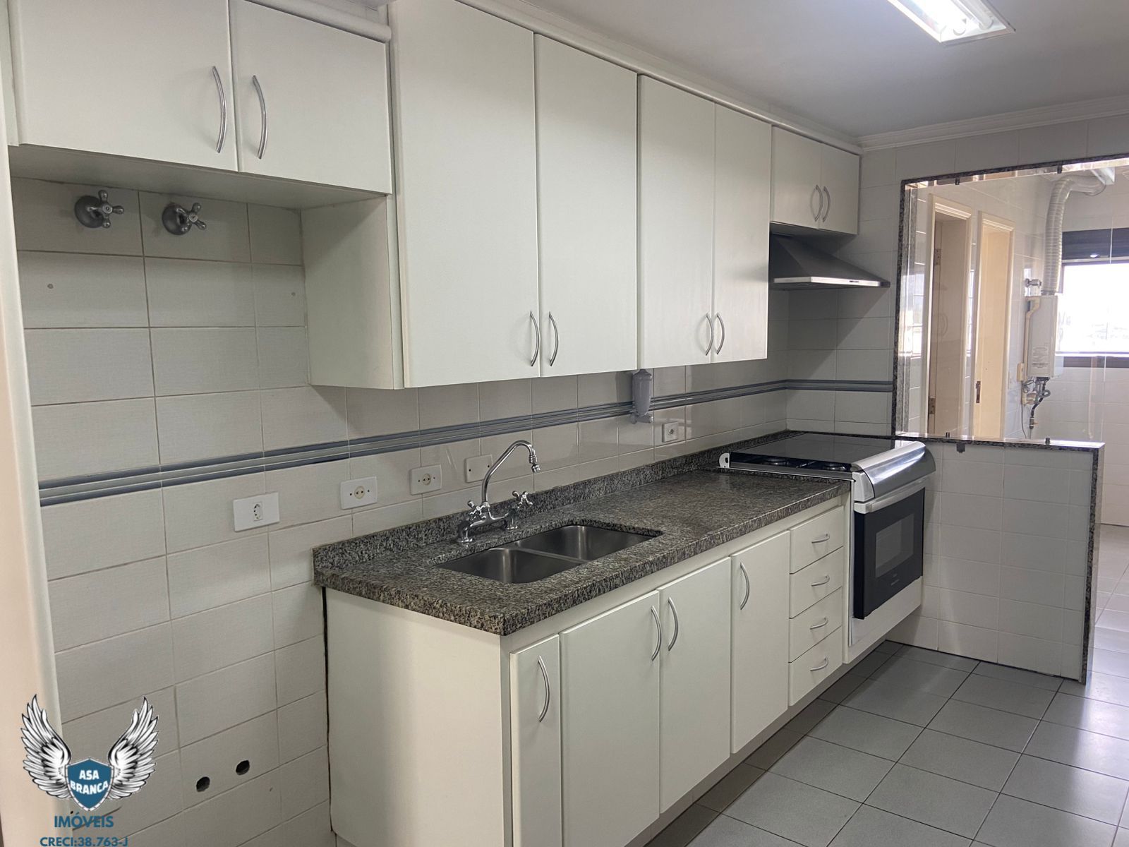 Apartamento à venda com 3 quartos, 135m² - Foto 22