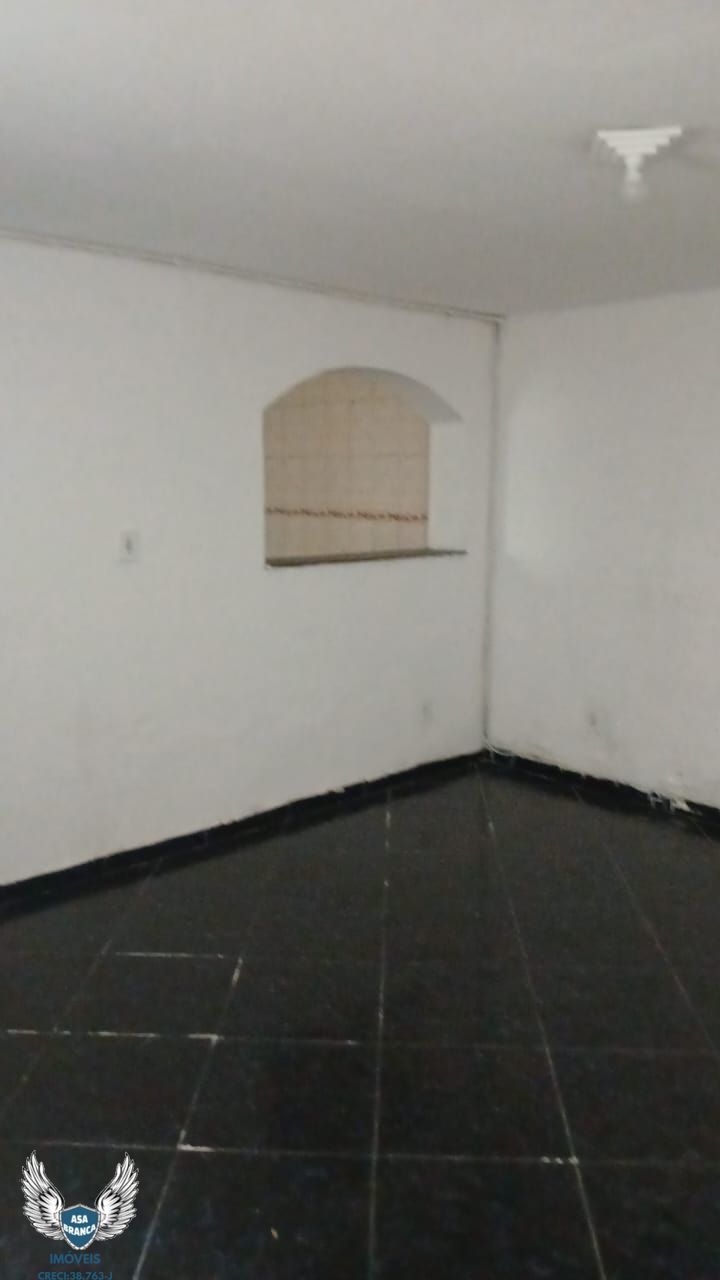 Casa para alugar com 1 quarto, 60m² - Foto 10