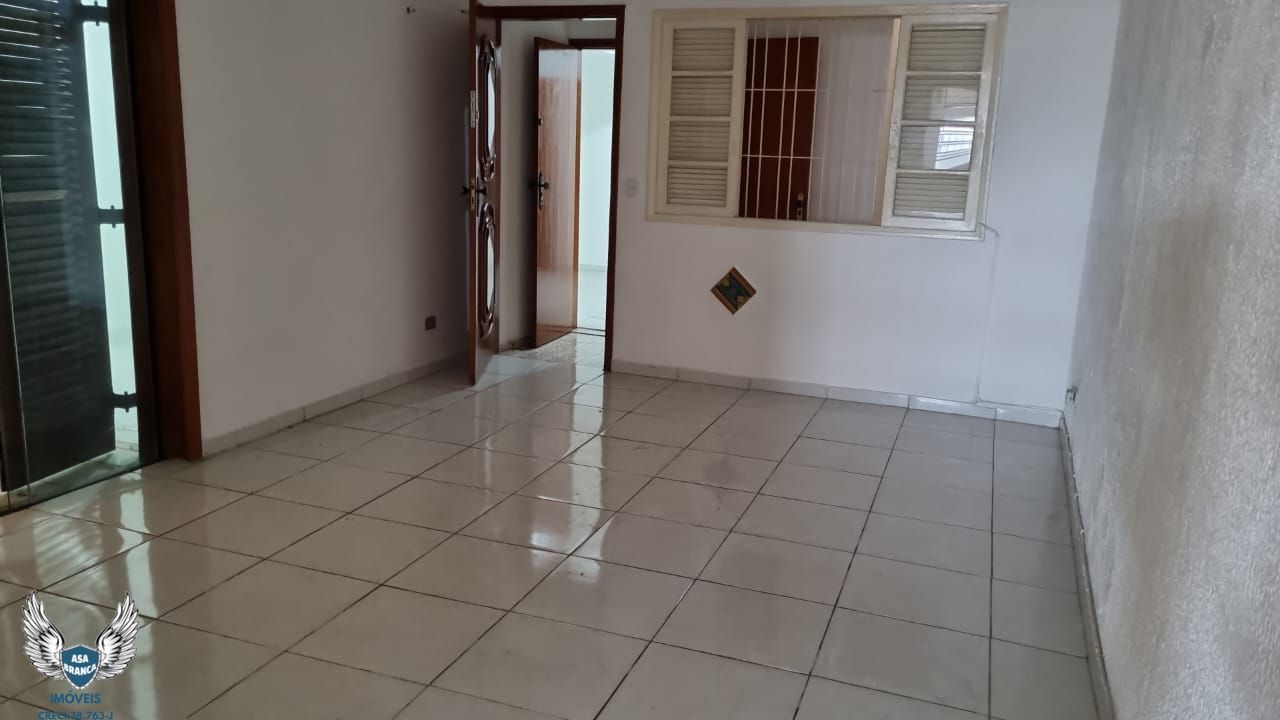 Casa para alugar com 3 quartos, 145m² - Foto 2