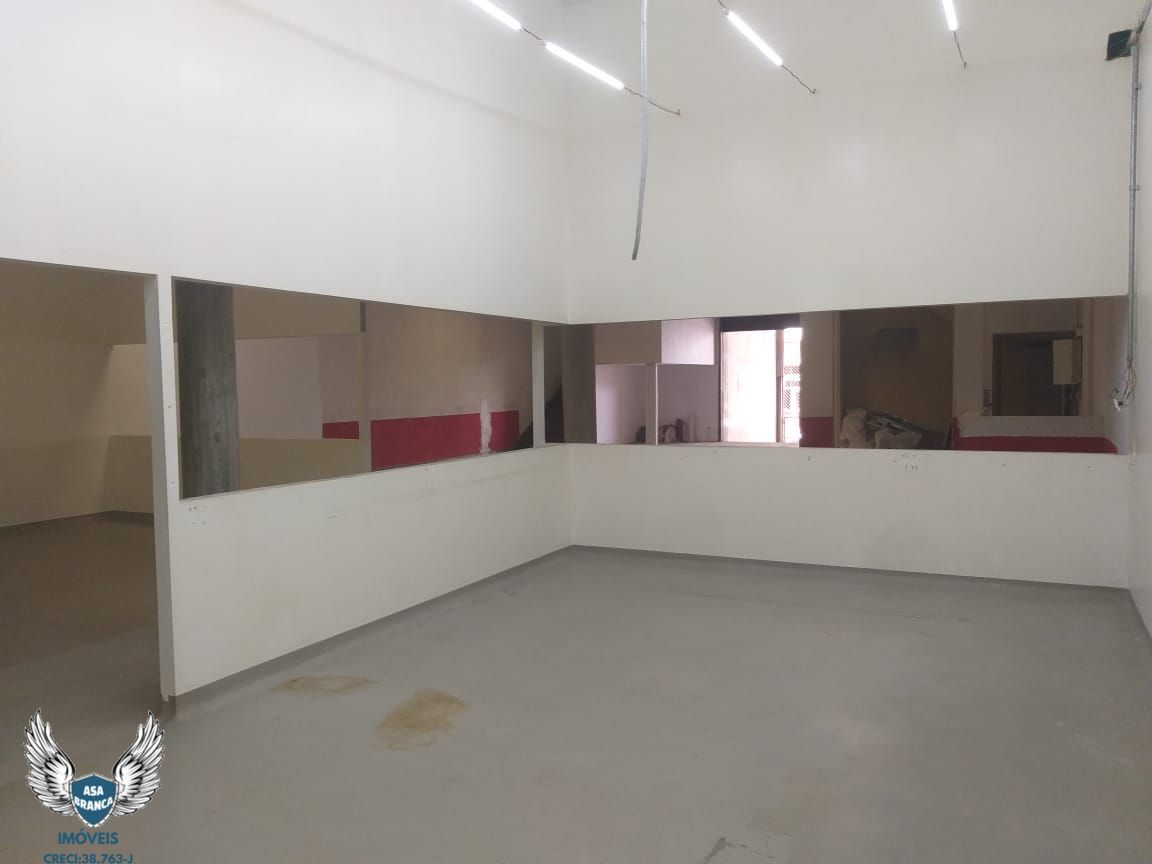 Loja-Salão para alugar com 4 quartos, 466m² - Foto 14