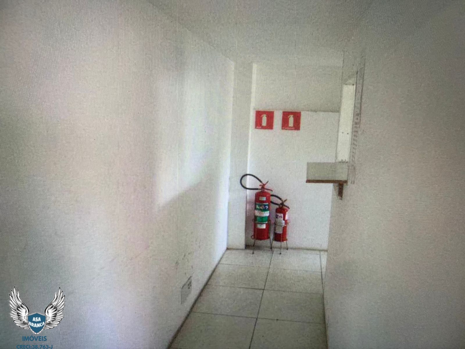 Depósito-Galpão-Armazém para alugar com 15 quartos, 1144m² - Foto 13