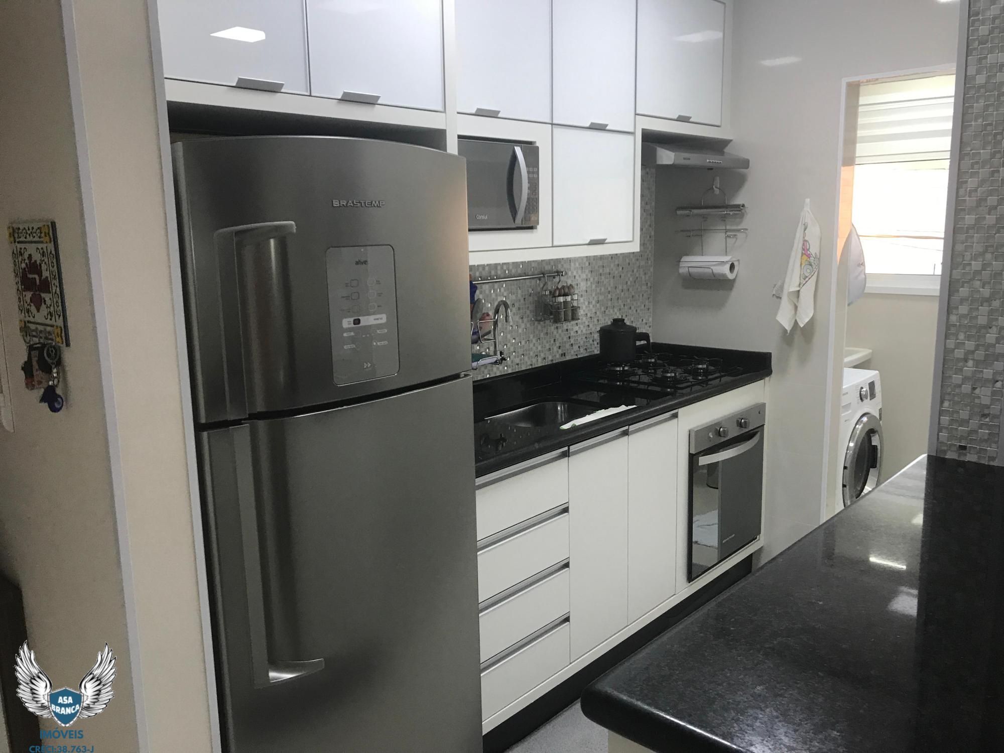 Apartamento à venda com 2 quartos, 51m² - Foto 2