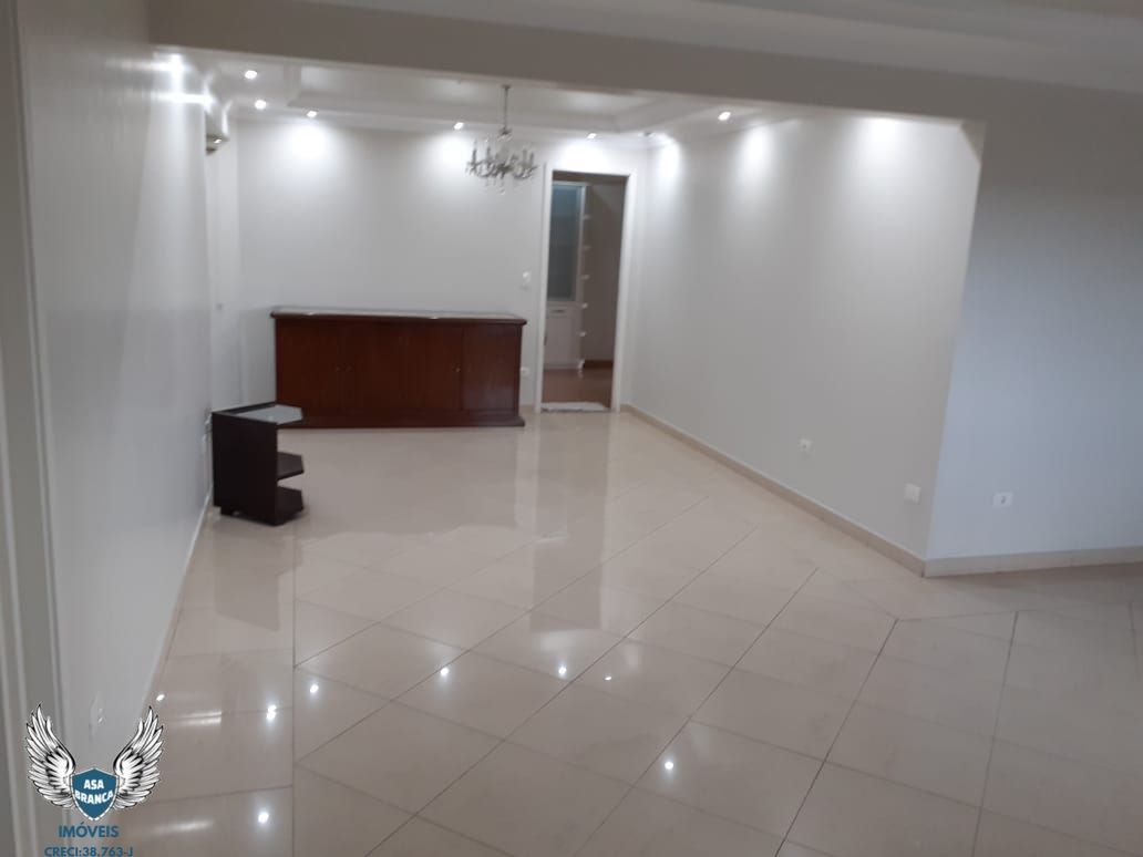 Apartamento à venda com 3 quartos, 150m² - Foto 19